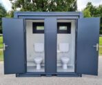 CONTENEDOR SANITARIO WC – URINARIO- CON DOBLE CABINA PARA (HOMBRE Y MUJER) 240X120M