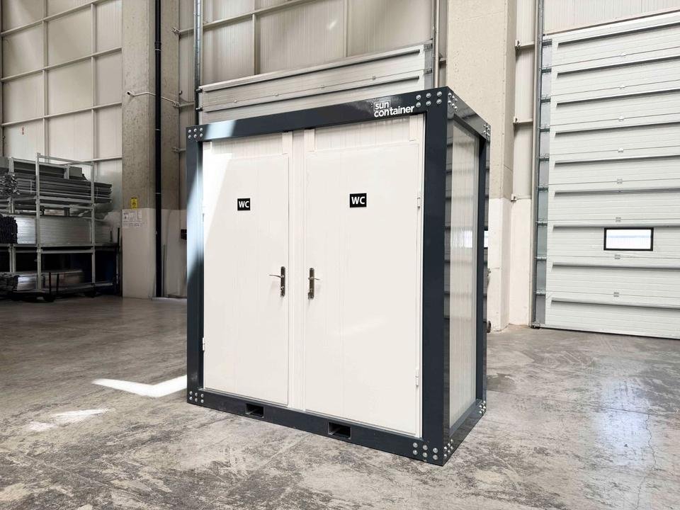 2660BE5E-BC2B-4480-8988-7022D1AA291F.jpg CONTENEDOR SANITARIO DOBLE CON WC (240X120M)NUEVO - Imagen 1