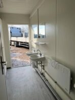 CONTENEDOR CON 5 SANITARIOS - Imagen 3