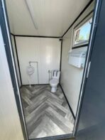 CONTENEDOR SANITARIO CON INODORO Y URINARIO - Imagen 5