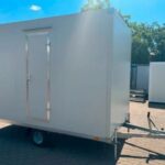 Remolque Sanitario Autónomo con Tanques