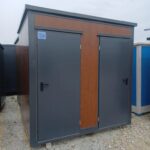 Contenedor Sanitario Doble de 2 Cabinas: WC y Ducha en un Diseño Robusto